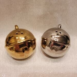 HALLMARK CHRISTMAS  JINGLE BELL SALT & PEPPER SHAKERS GOLD SILVER 2"